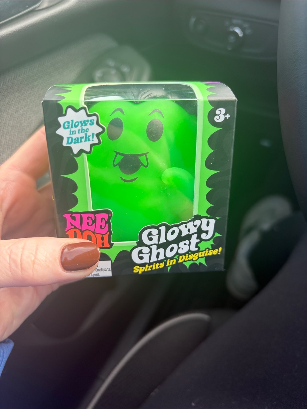 Glowy ghost